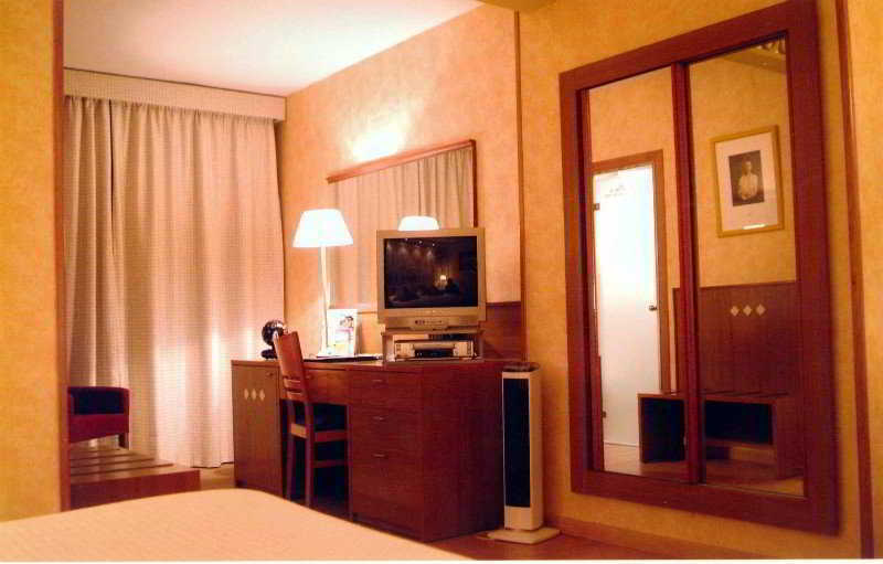 Sercotel Hotel President Φιγκέρες Εξωτερικό φωτογραφία